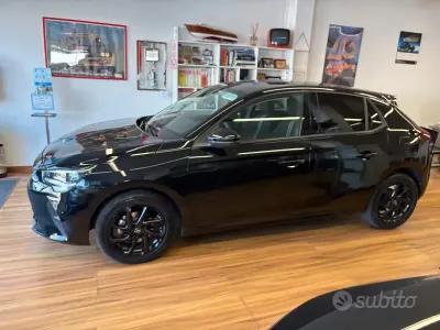 Gebraucht Opel Corsa Design & Tech 75 PS (55 kW) 2023 Schwarz Kleinwagen