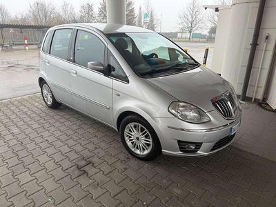 Usata Lancia Musa 77 CV (56 kW) 2009 Argento Monovolume