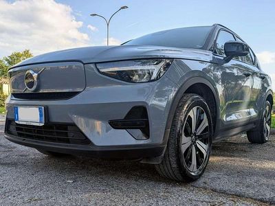 Usata Volvo XC40 Plus 300 kW (408 CV) 2022 Blu/azzurro SUV