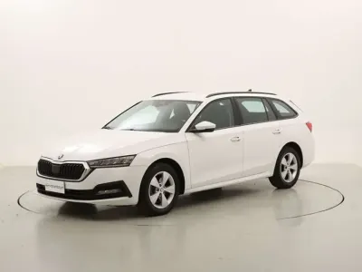 Usata Skoda Octavia Executive 116 CV (85 kW) 2023 Bianco Station wagon