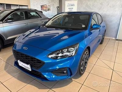 Usata Ford Focus ST-Line 149 CV (109 kW) 2019 Blu Berlina