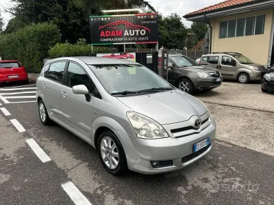 Begagnad Toyota Corolla Verso