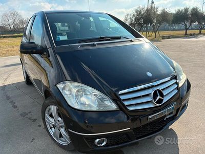 Usata Mercedes A180 Avantgarde 109 CV (80 kW) 2008 Nero Monovolume