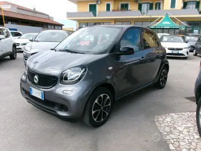 Usata Smart ForFour Prime 71 CV (52 kW) 2016 Grigio Utilitaria