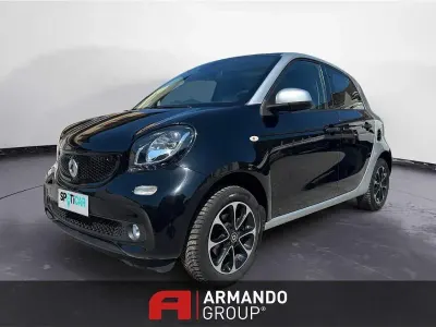 Usata Smart ForFour Passion 71 CV (52 kW) 2016 Nero Utilitaria