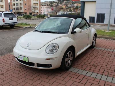 usata VW Beetle New1.9 TDI 105CV Cabrio