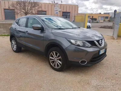Usata Nissan Qashqai 131 CV (96 kW) 2016 Grigio SUV