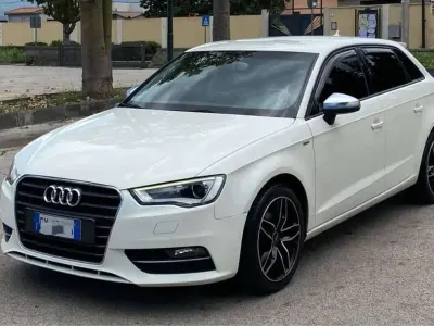 Usata Audi A3 Sportback Ambition 110 CV (80 kW) 2012 Bianco Utilitaria
