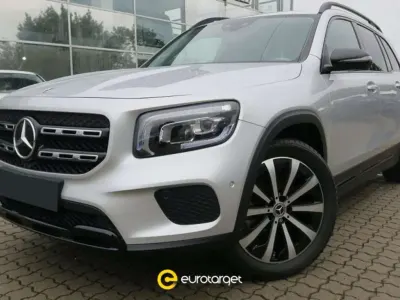 Usata Mercedes GLB180 116 CV (85 kW) 2023 Argento SUV