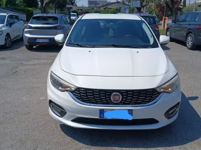 Usata Fiat Tipo Easy 120 CV (88 kW) 2016 Berlina