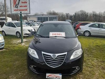 Usata Lancia Ypsilon Gold 95 CV (69 kW) 2014 Nero Utilitaria
