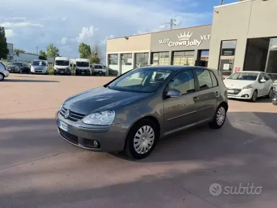 Gebraucht VW Golf VI Comfortline 102 PS (75 kW) 2008 Grau Kleinwagen