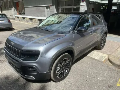 Nuova Jeep Avenger Summit 101 CV (74 kW) 2026 Bicolore granite  tetto black SUV