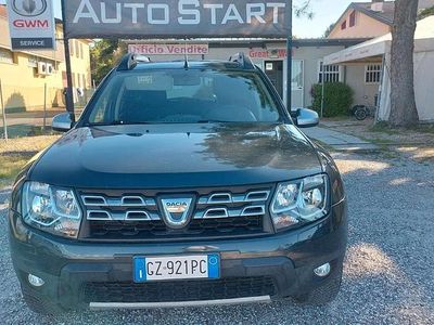 Usata Dacia Duster Lauréate 110 CV (80 kW) 2015 Grigio SUV