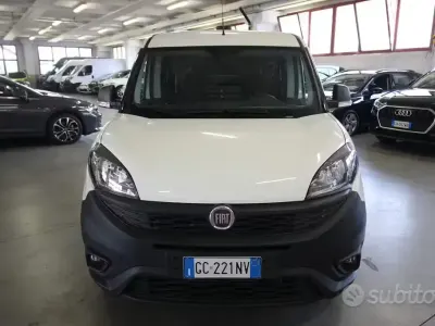 Usata Fiat Doblò Business 120 CV (88 kW) 2020 Bianco Monovolume