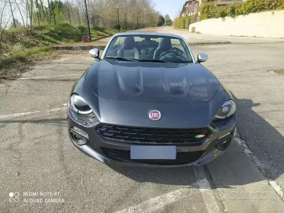 Usata Fiat 124 Spider Lusso 140 CV (102 kW) 2017 Bluazzurro Cabrio
