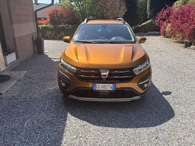 Usata Dacia Sandero Comfort 91 CV (66 kW) 2021 Arancione Berlina