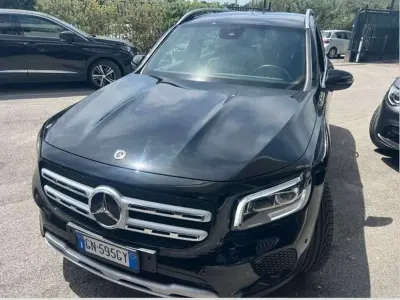 Usata Mercedes GLB220 190 CV (139 kW) 2023 Nero / metallizzato SUV