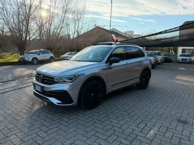 Usata VW Tiguan R-line 200 CV (147 kW) 2022 Giallo SUV