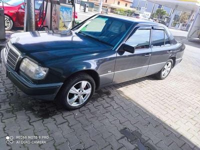 Begagnad Mercedes 200 122 HK (89 kW) 1991 Sedan