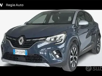 Usata Renault Captur Techno 101 CV (74 kW) 2023 Be style maracaibo (blu marine SUV