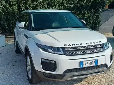 Usata Land Rover Range Rover evoque 150 CV (110 kW) 2018 Bianco SUV