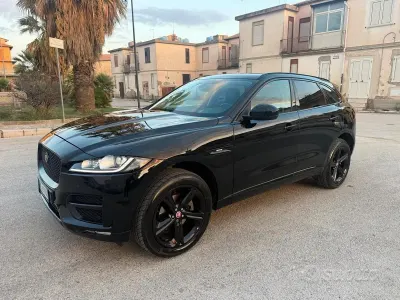 Usata Jaguar F-Pace R-Sport 180 CV (132 kW) 2017 Nero SUV