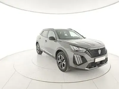 Usata Peugeot 2008 Allure 145 CV (106 kW) 2025 Grigio SUV