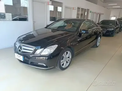 Usata Mercedes E350 Avantgarde 231 CV (169 kW) 2009 Nero Coupé