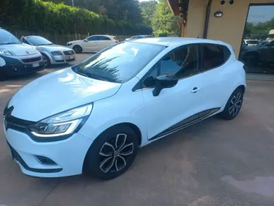 Usata Renault Clio IV Life 76 CV (55 kW) 2019 Bianco Berlina