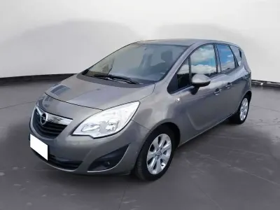 Usata Opel Meriva Cosmo 120 CV (88 kW) 2013 Grigio Monovolume