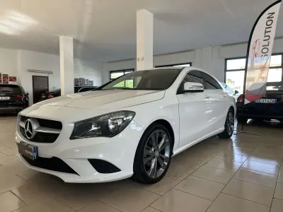 Usata Mercedes CLA180 122 CV (89 kW) 2013 Bianco Coupé
