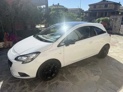 Usata Opel Corsa 90 CV (66 kW) 2017 Utilitaria