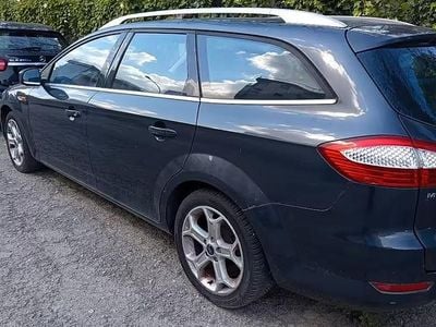 Begagnad Ford Mondeo 2010 Svart Kombi