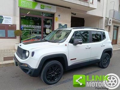 Usata Jeep Renegade Trailhawk 170 CV (125 kW) 2016 Bianco SUV