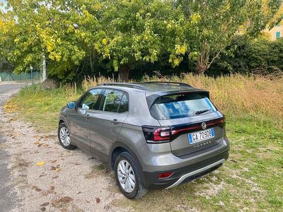 Usado VW T-Cross 95 CV (69 kW) 2020 Negro SUV