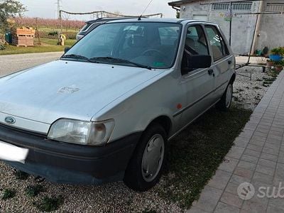 Usata Ford Fiesta 1995 Grigio Utilitaria