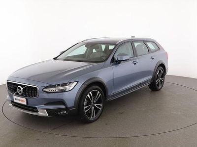 Begagnad Volvo V90 CC Pro 235 HK (172 kW) 2018 Blå Kombi