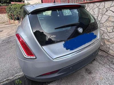 Usata Lancia Delta 120 CV (88 kW) 2009 Grigio Utilitaria