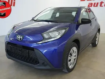 Usata Toyota Aygo X Active 72 CV (52 kW) 2024 Blu SUV