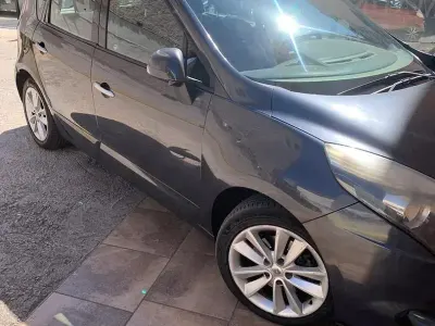 Usata Renault Scenic E-Tech XMOD 2010 Grigio