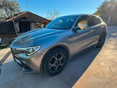 Usata Alfa Romeo Stelvio 190 CV (139 kW) 2020 Grigio SUV