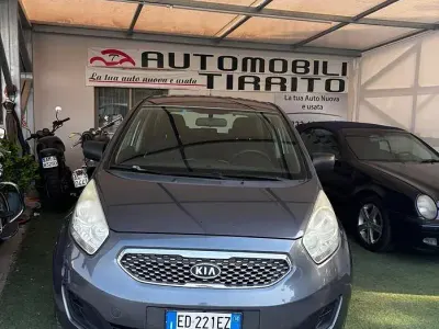 Usata Kia Venga LX 90 CV (66 kW) 2010 Grigio Utilitaria
