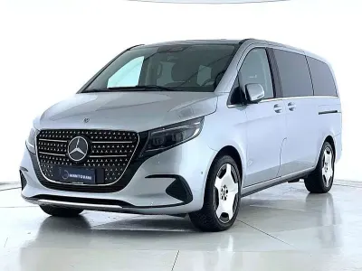 Usata Mercedes V300 Exclusive 237 CV (174 kW) 2025 Argento Monovolume