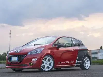 Usata Peugeot 208 GTi 200 CV (147 kW) 2014 Utilitaria