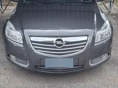 Usata Opel Insignia 160 CV (117 kW) 2012 Grigio Station wagon
