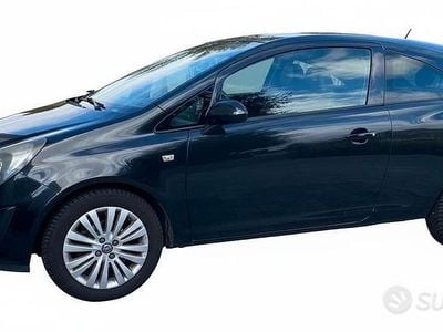 Usata Opel Corsa 85 CV (62 kW) 2014 Nero Utilitaria