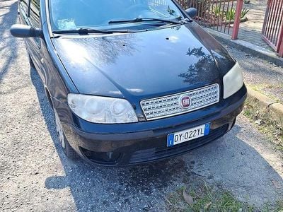 Usata Fiat Punto 77 CV (56 kW) 2009 Nero Utilitaria