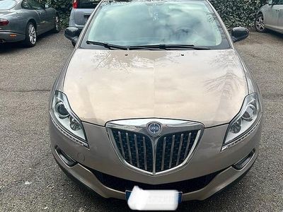 Usata Lancia Delta 120 CV (88 kW) 2009 Grigio Utilitaria
