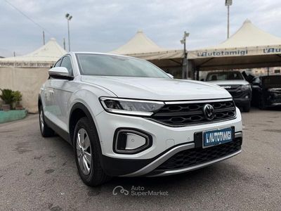 Usata VW T-Roc Life 110 CV (80 kW) 2022 Bianco SUV